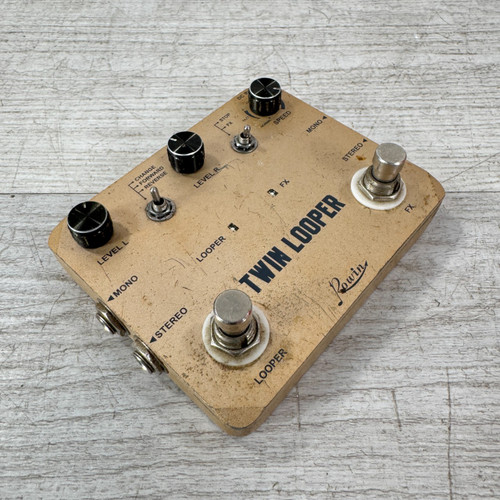 Vist Large View of Product Image Which is Used Rowin Twin Looper Pedal