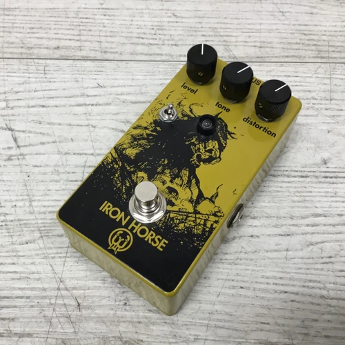 Vist Large View of Product Image Which is Used Walrus Audio Iron Horse V1 Distortion Pedal