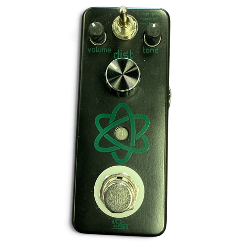 Vist Large View of Product Image Which is Used 3 Monkeys ISET HEAVY DISTORTION Distortion Pedal