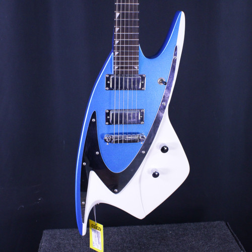 Vist Large View of Product Image Which is Used SUCHI TSUNAMI BLUE WHALE Electric Guitar Blue 6-String