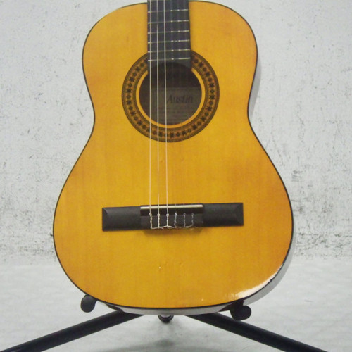 Vist Large View of Product Image Which is Used Austin AU334N  Acoustic Guitar Natural
