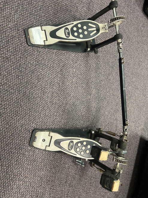 Vist Large View of Product Image Which is Used Pearl P-122TW Kick Drum Pedal