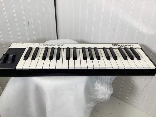 Vist Large View of Product Image Which is Used IK Multimedia IRIG KEYS PRO 37 Compact Controller Compact