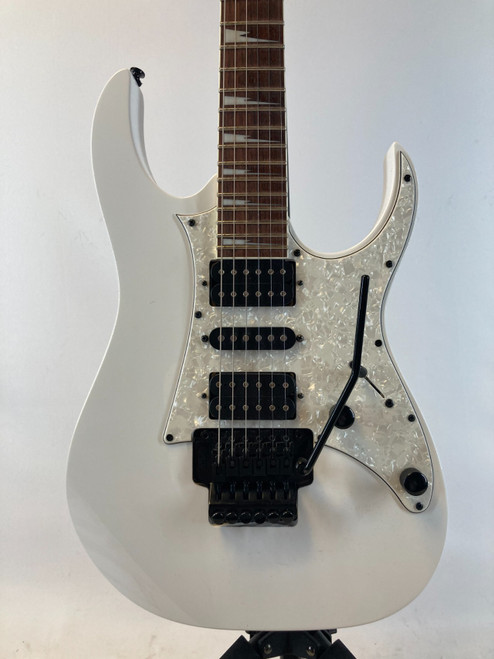 Vist Large View of Product Image Which is Used Ibanez RG450DXB Electric Guitar