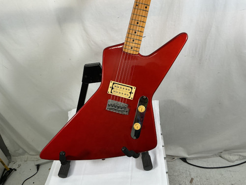 Vist Large View of Product Image Which is Used Bentley SERIES 10 EXPLORER Pointy Electric Guitar Red 6-String