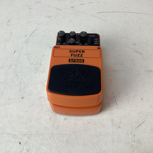 Vist Large View of Product Image Which is Used Behringer SF300 FUZZ Fuzz Pedal