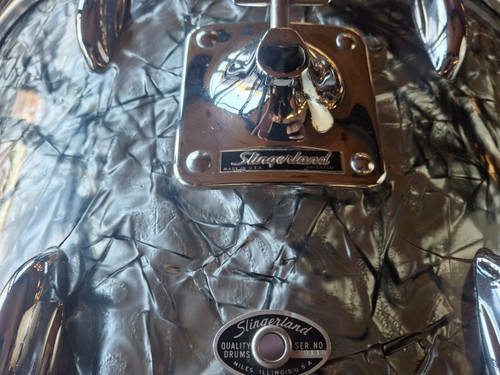 Vist Large View of Product Image Which is Used Slingerland BLACK DIAMOND PEARL 26 KICK Kick Drum Silver/Gray Other
