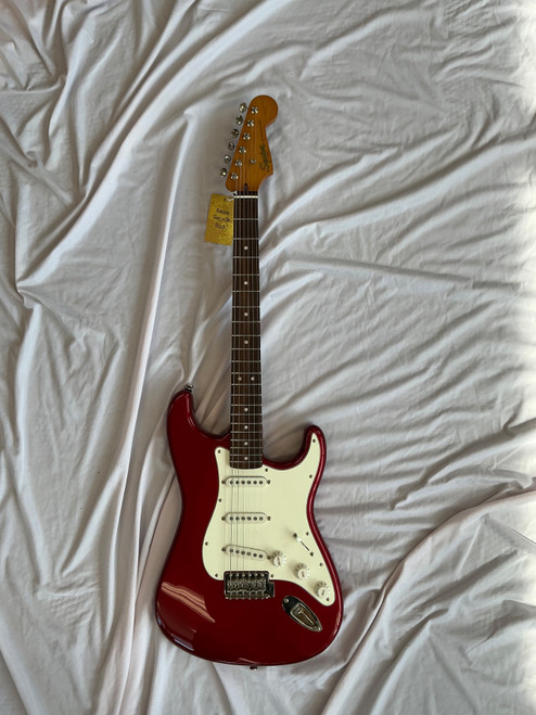Vist Large View of Product Image Which is Used 2021 Squier 60S VIBE STRAT S Type Electric Guitar Red 6-String