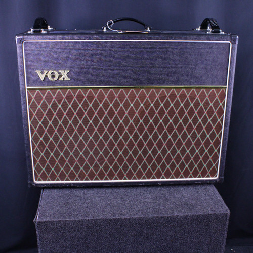 Vist Large View of Product Image Which is Used Vox AC30C2 212 TUBE AMP 2 x 12 Tube Combo Amplifier 2 x 12