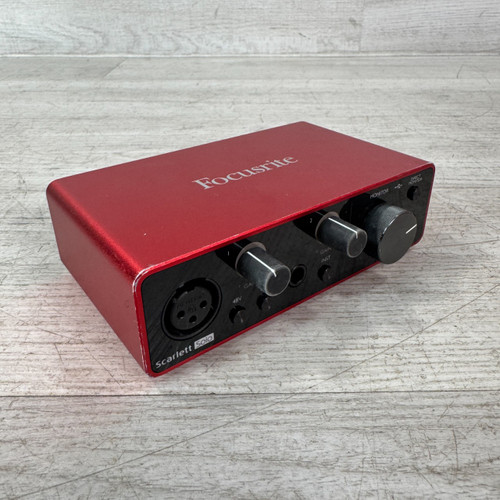 Vist Large View of Product Image Which is Used Focusrite Scarlett Solo 3rd Gen - USB Audio Interface