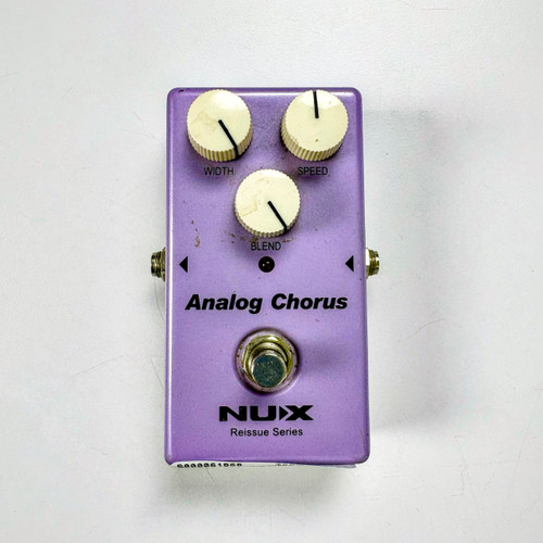 Vist Large View of Product Image Which is Used Nux Analog Chorus Pedal