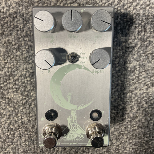 Vist Large View of Product Image Which is Used WALRUS AUDIO SLOTVA MULTI-TEXTURE REVERB - PLATINUM Guitar Pedal