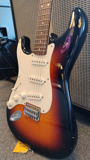 Vist Large View of Product Image Which is Used Squier STRATOCASTER S Type Electric Guitar Sunburst 6-String