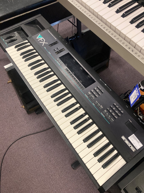 Vist Large View of Product Image Which is Used Ensoniq VFX Vintage 49-Key Synthesizer 49-Key