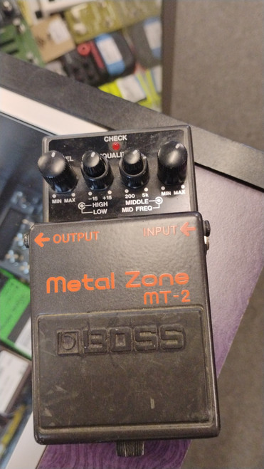 Vist Large View of Product Image Which is Used Boss METAL ZONE MT-2 Distortion Pedal