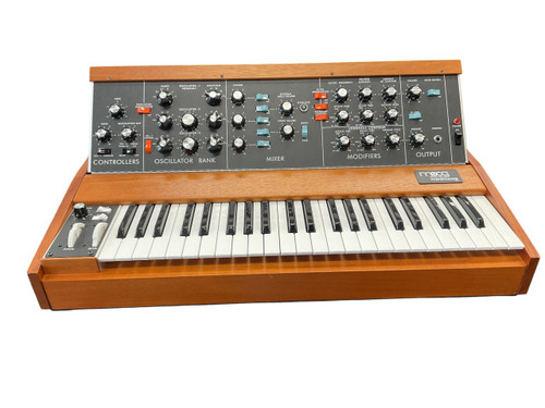 Vist Large View of Product Image Which is Used Moog MINIMOOG MODEL D REISSUE 49-Key Synthesizer 49-Key