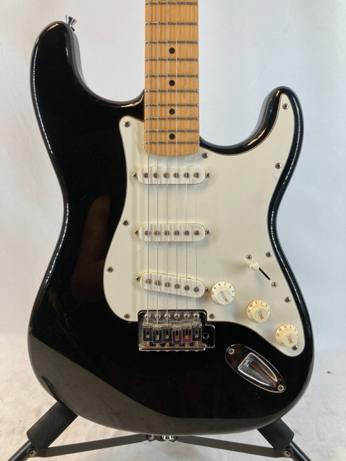 Vist Large View of Product Image Which is Used Starcaster by Fender Electric Guitar