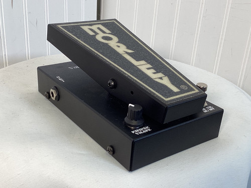 Vist Large View of Product Image Which is Used Morley MINI VOLUME PLUS Volume Pedal