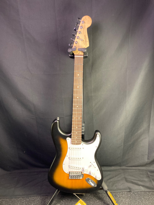 Vist Large View of Product Image Which is Used Squier DEBUT COLLECTION STRAT S Type Electric Guitar Tobacco Sunburst 6-String