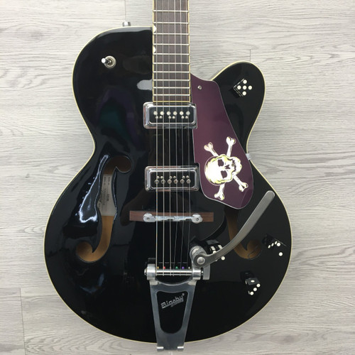 Vist Large View of Product Image Which is Used Gretsch G5125 ELECTROMATIC Semi-Hollow Electric Guitar Black 6-String