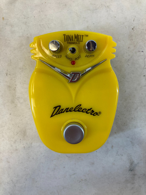 Vist Large View of Product Image Which is Used Danelectro Tuna Melt Tremolo Pedal