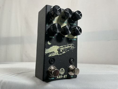 Vist Large View of Product Image Which is Used Walrus Audio ARP-87 DELAY Delay Pedal