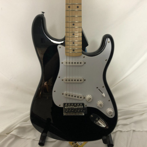Vist Large View of Product Image Which is Used Squier AFFINITY STRAT S Type Electric Guitar Black 6-String