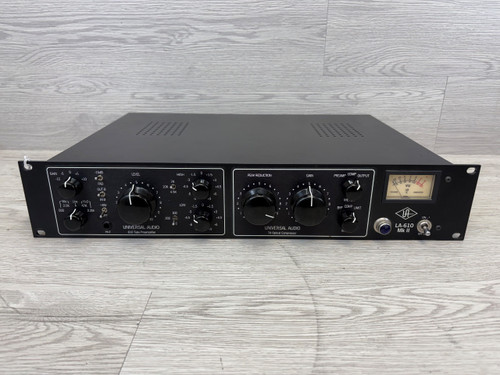 Vist Large View of Product Image Which is Used Universal Audio LA-610 MKII Rackmount Recording Device