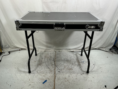 Vist Large View of Product Image Which is Used Harmony HCTABLE PORTABLE 36-INCH WORKSTATION Pro Sound Accessory