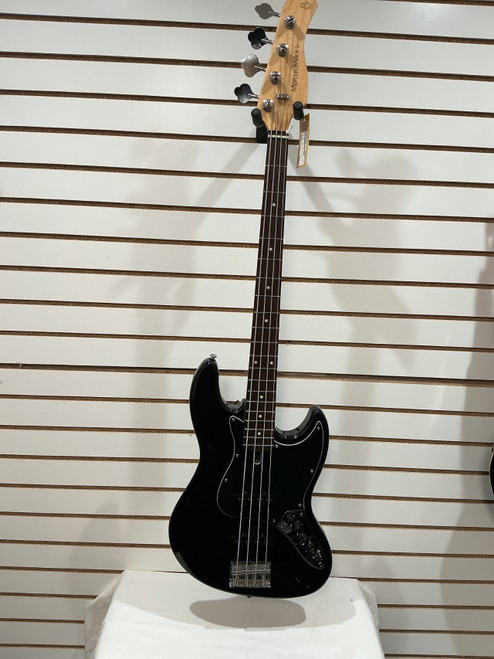 Vist Large View of Product Image Which is Used MARCUS MILLER V3 SIRE J Type Bass Guitar Black 4-String