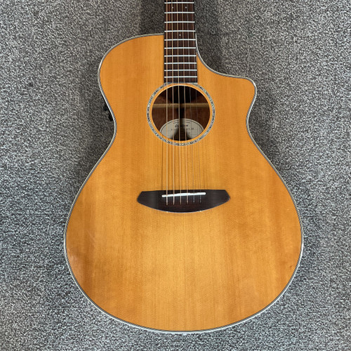 Vist Large View of Product Image Which is Used BREEDLOVE PURSUIT CONCERT BB Acoustic Guitar