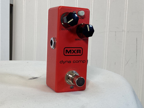 Vist Large View of Product Image Which is Used MXR DYNA COMP MINI Compressor Pedal