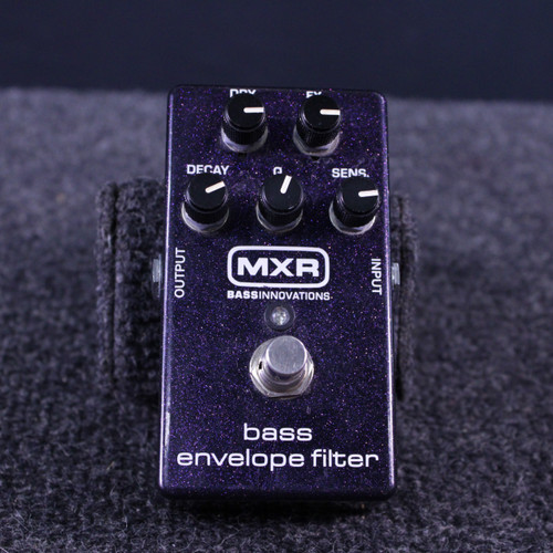 Vist Large View of Product Image Which is Used MXR BASS ENVELOPE FILTER Auto Wah Pedal