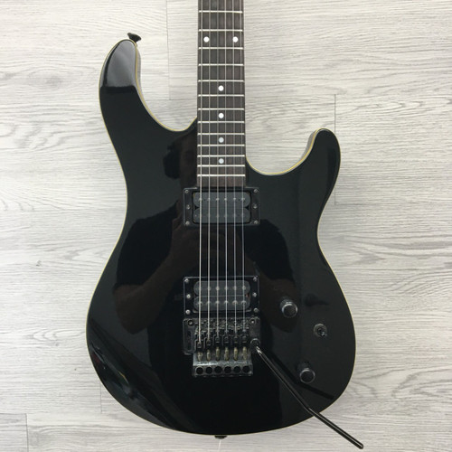 Vist Large View of Product Image Which is Used Peavey PREDATOR PLUS EXP Super S Electric Guitar Black 6-String