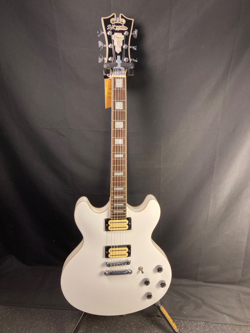 Vist Large View of Product Image Which is Used D'Angelico PREMIER DC Double Cut Electric Guitar White 6-String