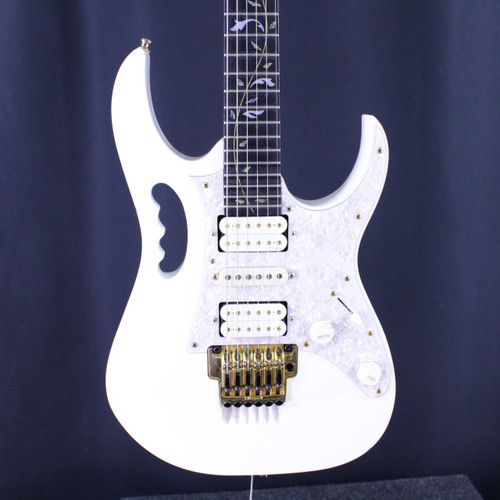 Vist Large View of Product Image Which is Used Ibanez JEM 7VWH Pointy Electric Guitar White 6-String