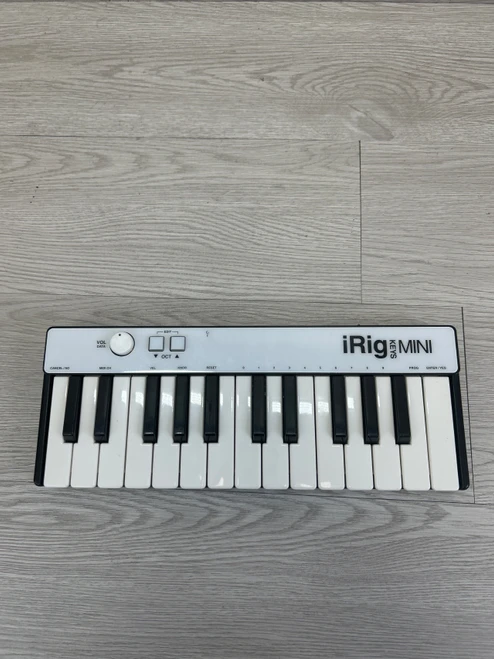 Vist Large View of Product Image Which is Used IK Multimedia IRIG KEYS MINI 25-Key Controller 25-Key