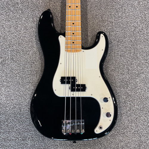 Vist Large View of Product Image Which is Used FENDER PLAYER PRECISION BASS 4-String Bass Guitar