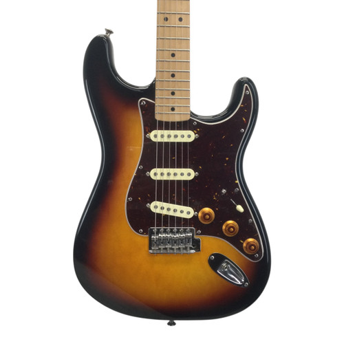 Vist Large View of Product Image Which is Used Fender 2001 MIM Stratocaster Electric Guitar Sunburst 6-String