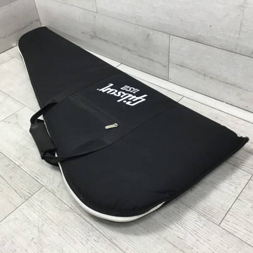 Vist Large View of Product Image Which is Used Gibson USA Deluxe Guitar Gig Bag
