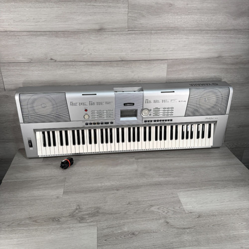 Vist Large View of Product Image Which is Used Yamaha DGX-205 Keyboard - 76-key - Local Pickup Only