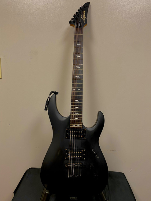 Vist Large View of Product Image Which is Used Legator NINJA STEALTH 6-STRING ELEC GTR Super S Electric Guitar Black 6-String
