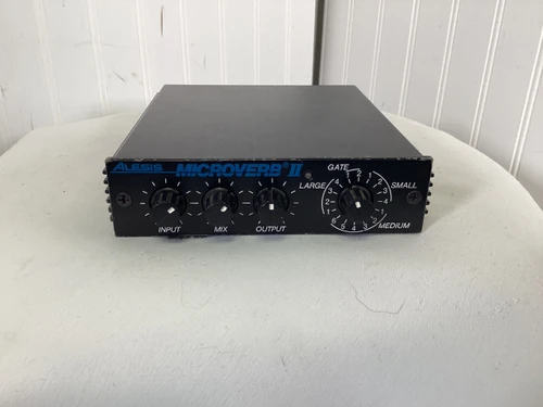 Vist Large View of Product Image Which is Used Alesis MICROVERB II MINI W/AC Delay
