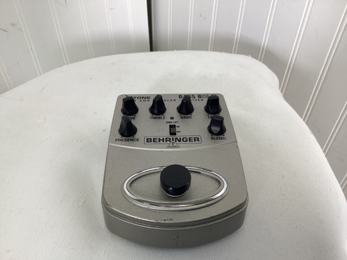 Vist Large View of Product Image Which is Used Behringer BDI21 V TONE DIRECT BOX PREAMP Bass Pre-Amp Pedal