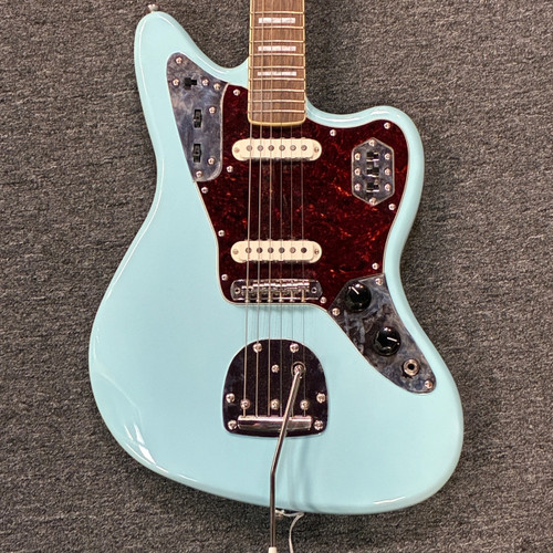Vist Large View of Product Image Which is Used Squier JAGUAR CLASSIC VIBE 70S Offset Double Cutaway Electric Guitar Other 6-String