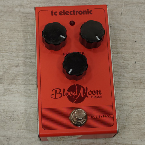 Vist Large View of Product Image Which is Used Tc Electronic Blood Moon Phaser Pedal