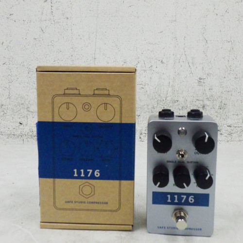 Vist Large View of Product Image Which is Used Universal Audio UAFX 1176 Compressor Pedal