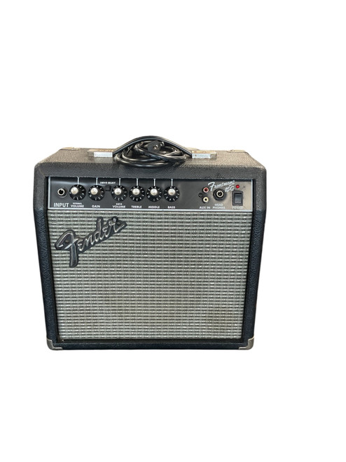 Vist Large View of Product Image Which is Used Fender FRONTMAN 15G 1 x 8 Solid State Amplifier 1 x 8