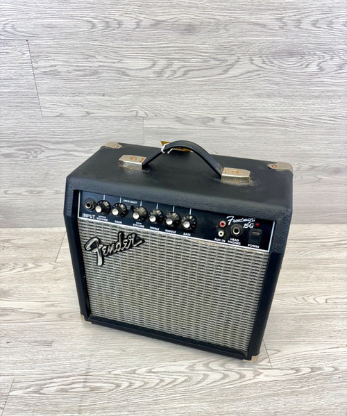 Vist Large View of Product Image Which is Used Fender FRONTMAN 15G 1 x 8 Solid State Amplifier 1 x 8