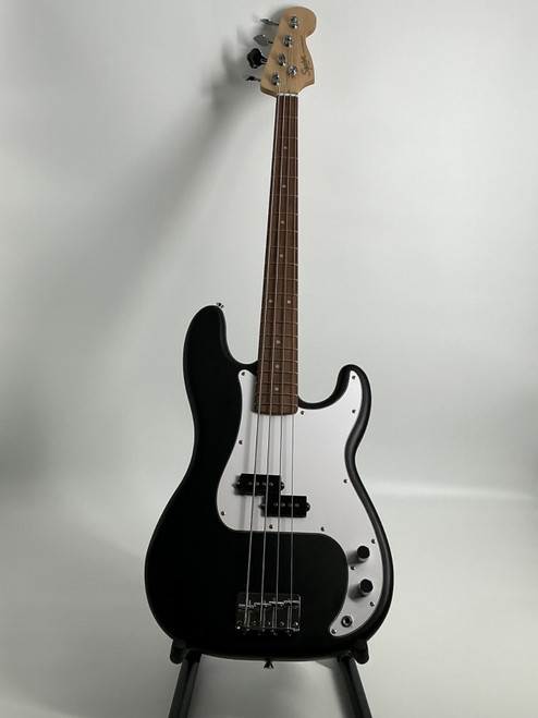 Vist Large View of Product Image Which is Used Squier SQUIER PRECISION BASS P Type Bass Guitar Black 4-String